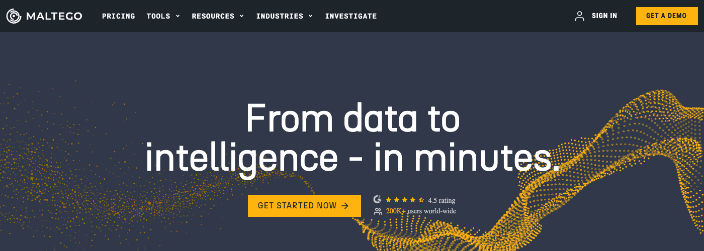 Page d'accueil de Maltego, qui revendique plus de 200 000 utilisateurs et affiche parmi ses références le FBI, le Parlement européen et Deloitte